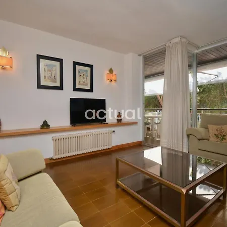 Athenea B3 Apartment *
