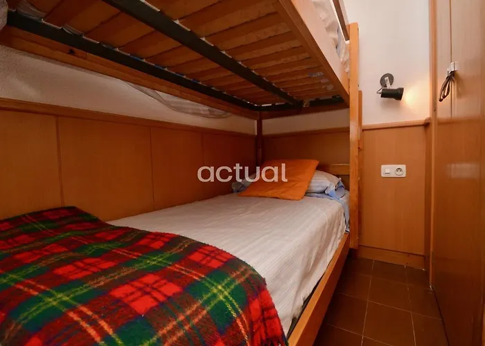 Apartment Athenea B3 *